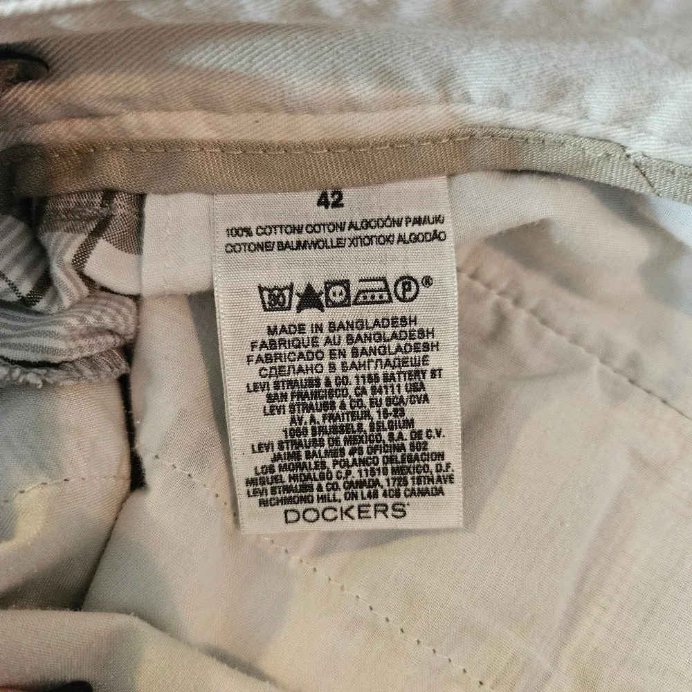 Dockers Plaid Cargo Shorts Grey Tan & White Size‎ 42